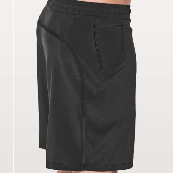 Lululemon Pace Breaker Out Of Mind Liner 9" Black Sz Large minor flaw in front - Picture 6 of 9